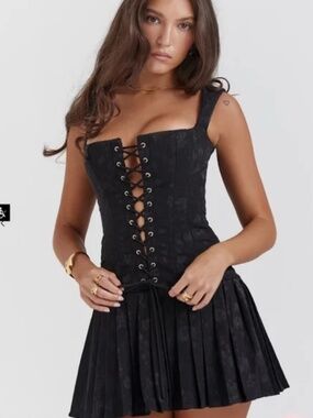 House of CB Talia Black Pleated Mini Dress size small (Tall length)